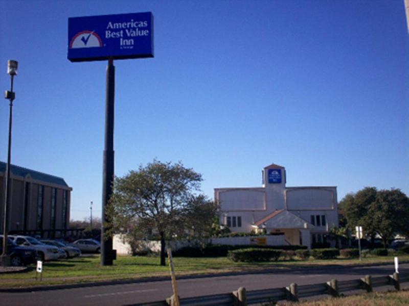 Americas Best Value Inn Остин Экстерьер фото