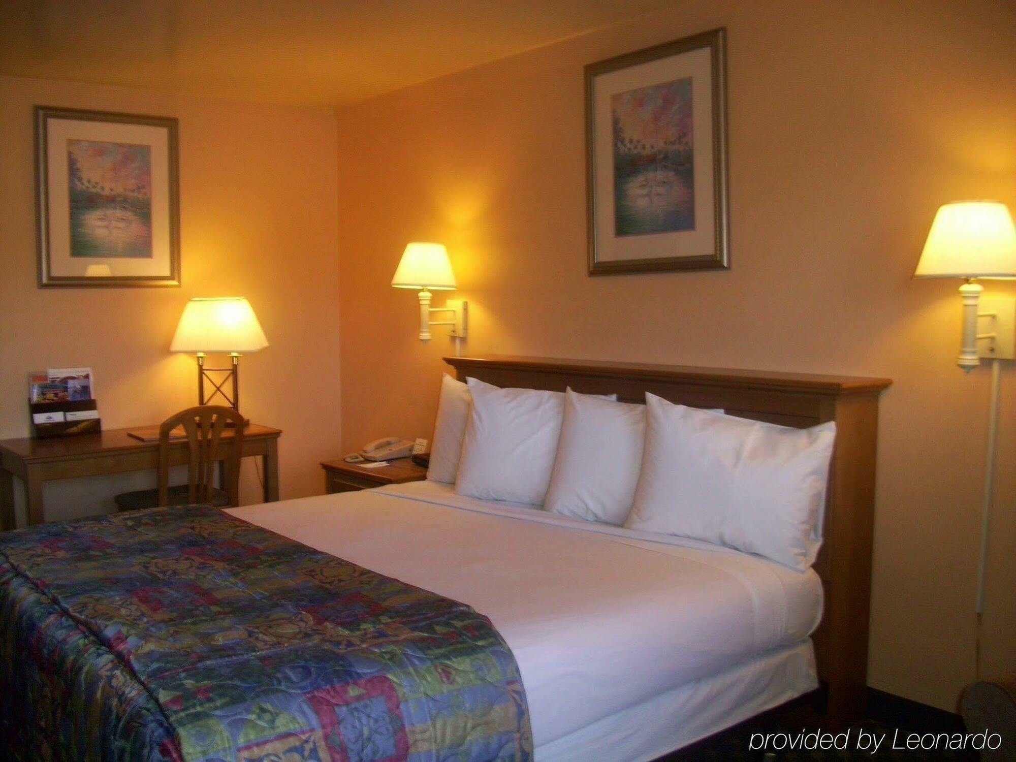 Americas Best Value Inn Остин Экстерьер фото